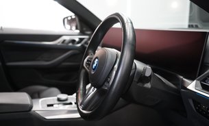 BMW i4 EDRIVE40 M SPORT Head Up Display Harman/Kardon Heated Steering Wheel FBMWSH 13