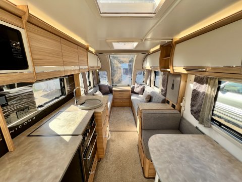 Bailey Unicorn Madrid  10