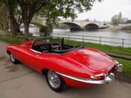 Jaguar E-Type S1½ 4.2 Roadster 13