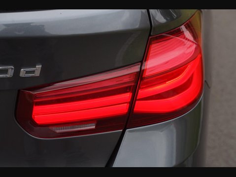 BMW 3 Series 2.0 320d M Sport Shadow Edition Touring Auto Euro 6 (s/s) 5dr 34