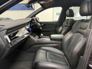 Audi Q7 3.0 TDI V6 45 Black Edition SUV 5dr Diesel Tiptronic quattro Euro 6 (s/s) ( 31