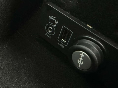 Land Rover Range Rover Evoque 2.2 SD4 Pure Tech Auto 4WD Euro 5 (s/s) 5dr 90