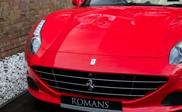 Ferrari California T HS 25