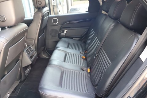 Land Rover Discovery SE MHEV REAR SEATS FITTED STYLED BY SEEKER UK  8