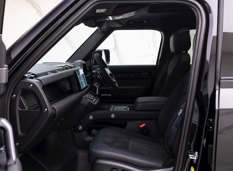 Land Rover Defender 110 V8 15