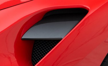 Ferrari 488 Spider 26