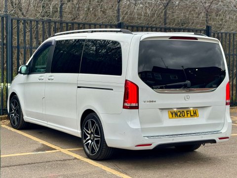 Mercedes-Benz V Class 2.2 V220d AMG Line MPV 5dr Diesel G-Tronic+ Euro 6 (s/s) 7 Seat (163 ps) 7