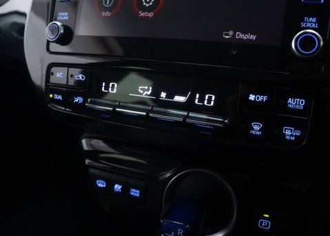 Toyota Prius 1.8 VVT 8.8kWh Business Edition Plus Hatchback 5dr Petrol Plug-in Hybrid CV 31