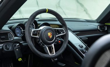 Porsche 918 Spyder 6