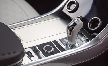 Land Rover Range Rover Sport 5.0 SVR 22