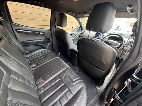 Isuzu D-Max 1.9 D-Max Blade 4WD 25