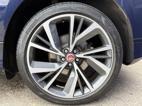 Jaguar I-Pace 400 90kWh HSE Black SUV 5dr Electric Auto 4WD (400 ps) 16