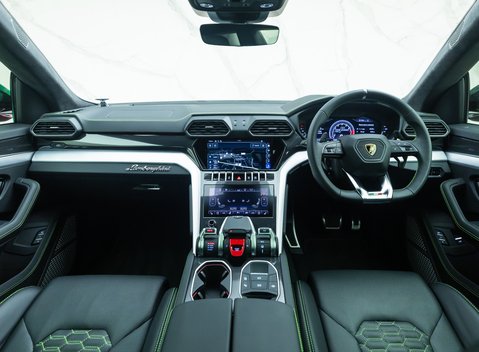 Lamborghini Urus 19