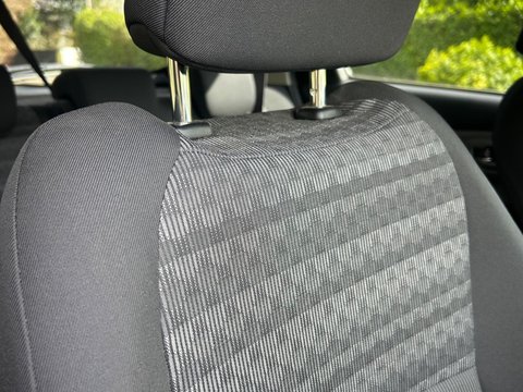 Toyota Yaris 1.33 Dual VVT-i Icon Euro 6 5dr 44