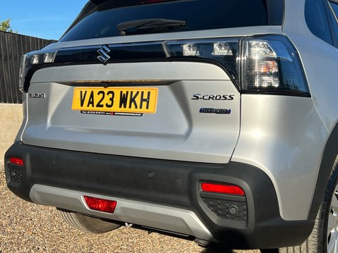 Suzuki S-Cross MOTION 18