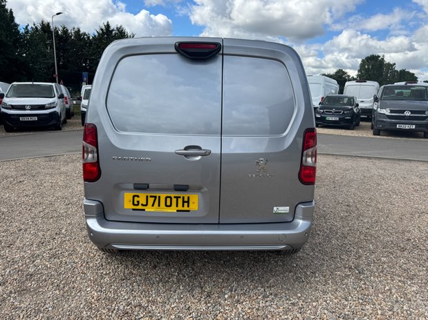 Peugeot Partner AUTO SWB L1H1 Low Roof Asphalt Air Con Alloys Sensors Cam EURO 6 NO VAT 7