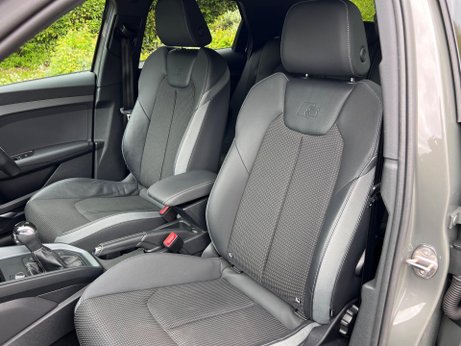 Audi A1 1.0 TFSI 30 S line Sportback S Tronic Euro 6 (s/s) 5dr 33