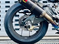 Aprilia RSV RSV 4 Factory 7