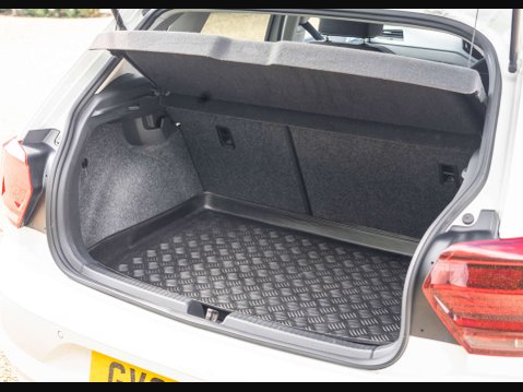 Volkswagen Polo 1.0 Polo Active TSi Semi-Auto 5dr 11