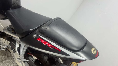 Honda CBR CBR929 2000 ONLY 19K NEW MOT CLASSIC SPORTS BIKE 29