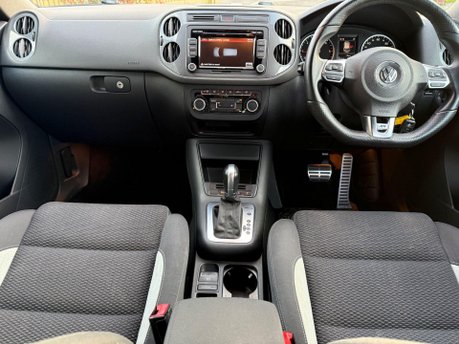 Volkswagen Tiguan 2.0 TDI BlueMotion Tech R-Line SUV 5dr Diesel DSG 4WD Euro 5 (s/s) (177 ps) 19