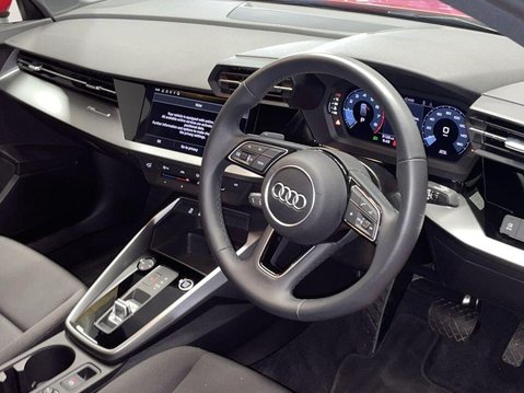 Audi A3 1.0 TFSI 30 Technik Sportback 5dr Petrol S Tronic Euro 6 (s/s) (110 ps) 43