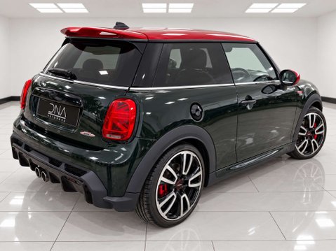 Mini Hatch 2.0 John Cooper Works Auto 3dr 3