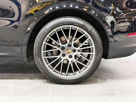 Porsche Cayenne 3.0T V6 Coupe 5dr Petrol TiptronicS 4WD Euro 6 (s/s) (340 ps) 33