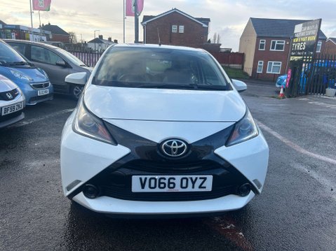Toyota Aygo 1.0 Aygo X-Play VVT-i 5dr 8