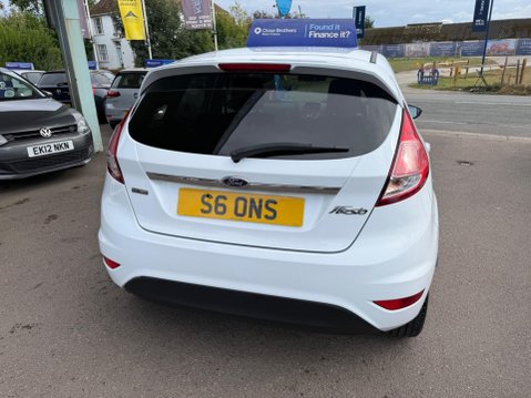 Ford Fiesta 1.5 TDCi Titanium Euro 5 5dr 8