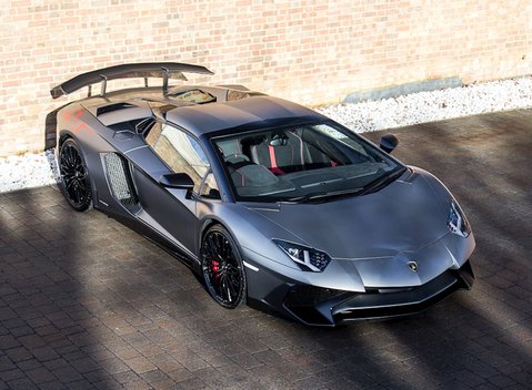 Lamborghini Aventador SV LP 750-4 Roadster 28