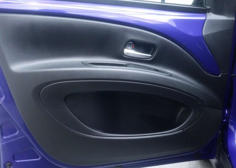 Toyota Aygo X 1.0 Aygo X Edge VVT-i Auto 5dr 48