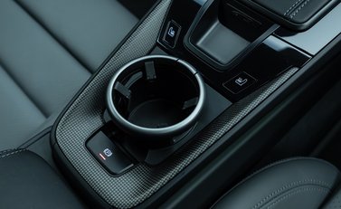 Porsche 911 GT3 TOURING (992) 27