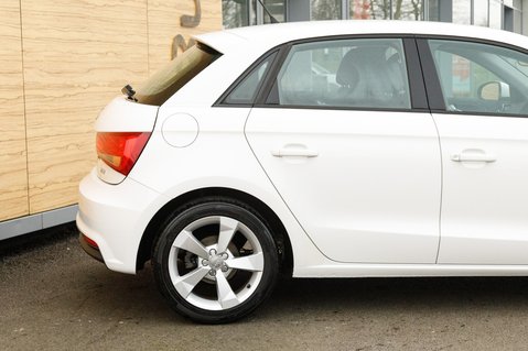 Audi A1 SPORTBACK TFSI SPORT NAV 7