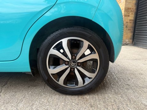Citroen C1 1.2 PureTech Flair Airscape 5dr Petrol Manual Euro 6 19
