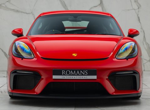 Porsche Cayman GT4 (718) 7