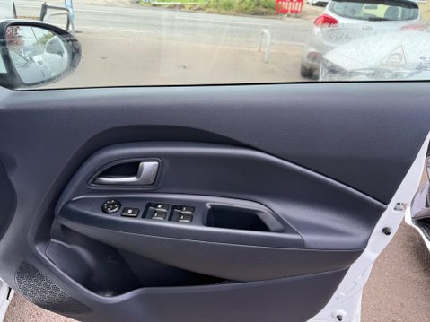 Kia Rio 1.25 SR7 Euro 6 5dr 25