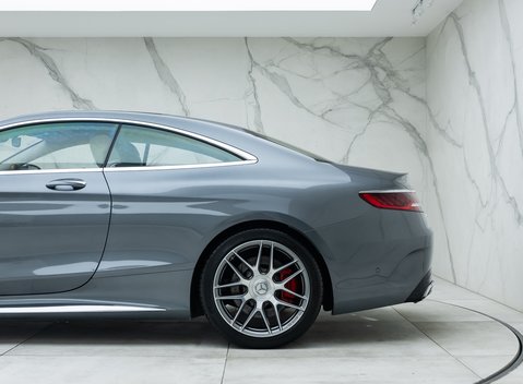 Mercedes-Benz S Class AMG S 63 Coupe 37