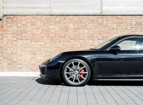 Porsche 911 (991.2) Carrera 4S 24