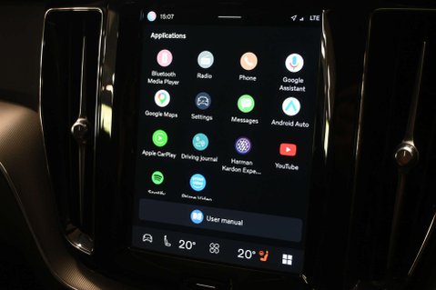 Volvo XC60 2.0 XC60 + B5 MHEV AWD Auto 4WD 5dr 26