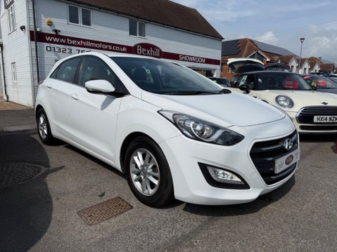 Hyundai i30 CRDI SE NAV BLUE DRIVE 4