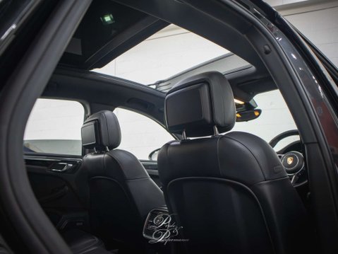 Porsche Macan 3.0 Macan S D Semi-Auto 4WD 5dr 19