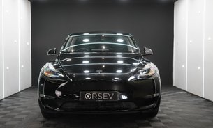 Tesla Model Y LONG RANGE AWD Comfort Suspension GROK AI One Owner Adaptive LEDs VAT Q 9