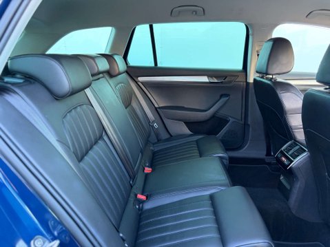 Skoda Superb 2.0 Superb SE L Executive TDI 5dr 21