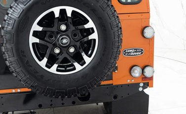 Land Rover Defender 110 Adventure Edition 21