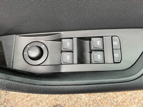 Skoda Superb 2.0 TDI SE L Euro 6 (s/s) 5dr 50