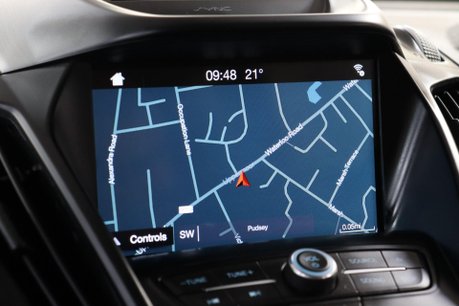 Ford Kuga ST-LINE X 38