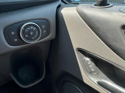Ford Transit Custom 300 LIMITED P/V ECOBLUE 13