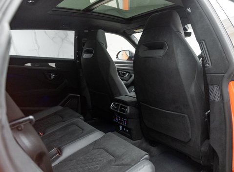 Lamborghini Urus PERFORMANTE 26