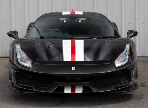 Ferrari 488 Pista 4